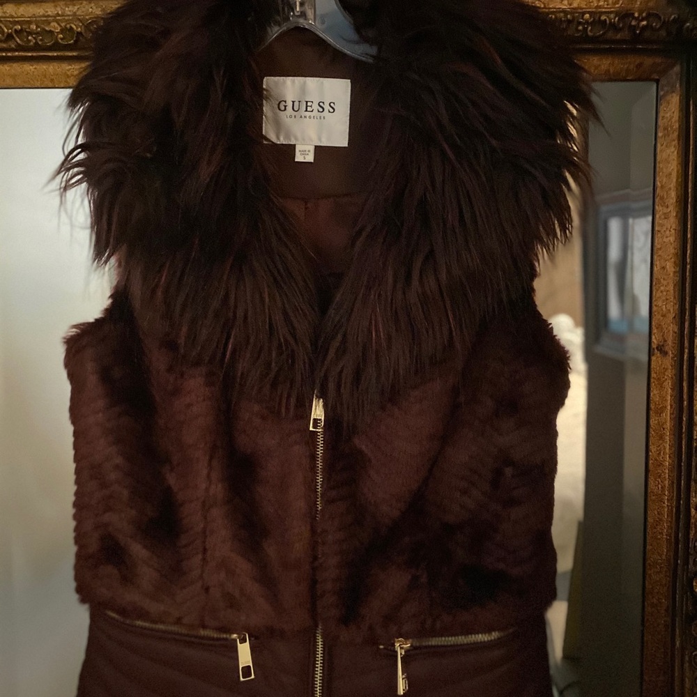 GUESS VEST